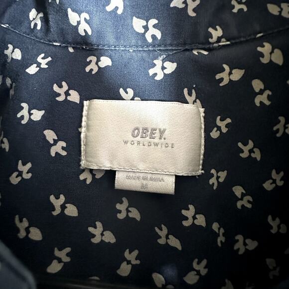 OBEY Propaganda Dandelion Short Sleeve Button Down Shirt Men’s Sz Medium Navy - Picture 5 of 10